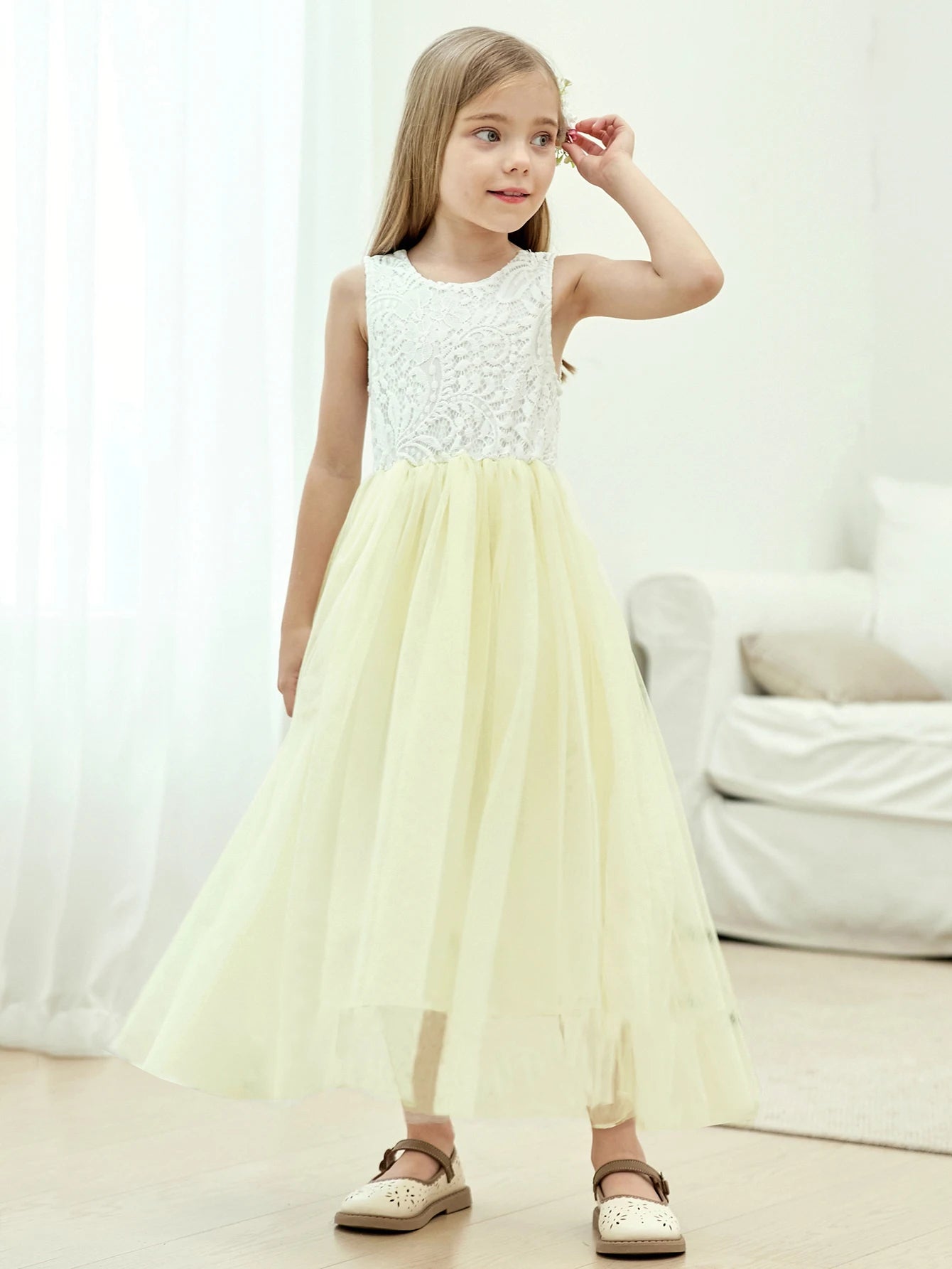 Zauberhaftes Mädchenkleid „Lia“