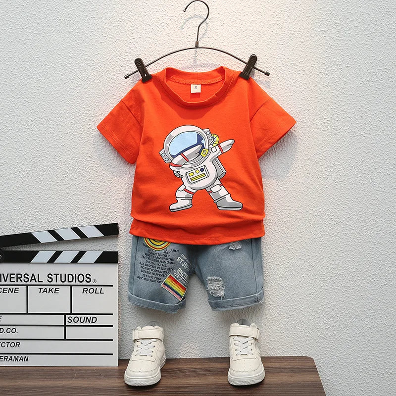 Sommer-Outfit für Jungen 2-teilig in modernen Designs