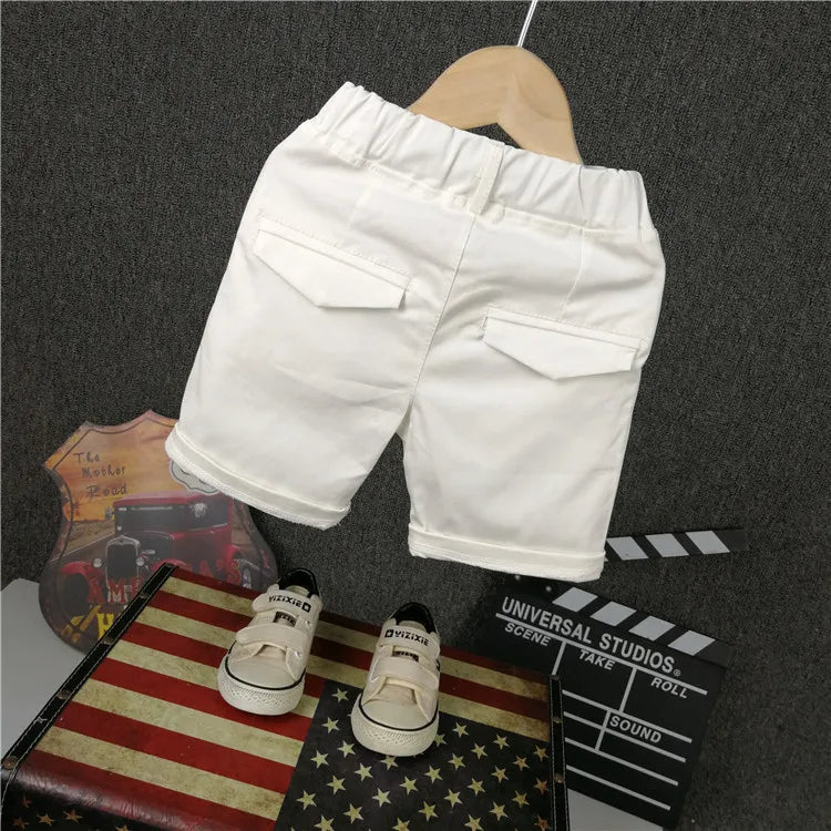 Shorts für Jungen & Mädchen in den Farben schwarz & weiß