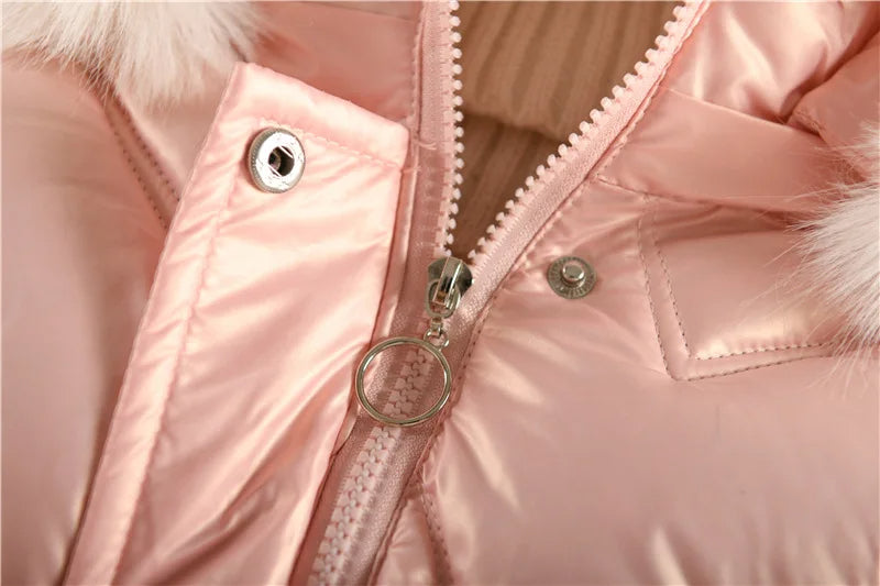 Elegante Mädchen-Winterjacke mit Kunstfellkapuze