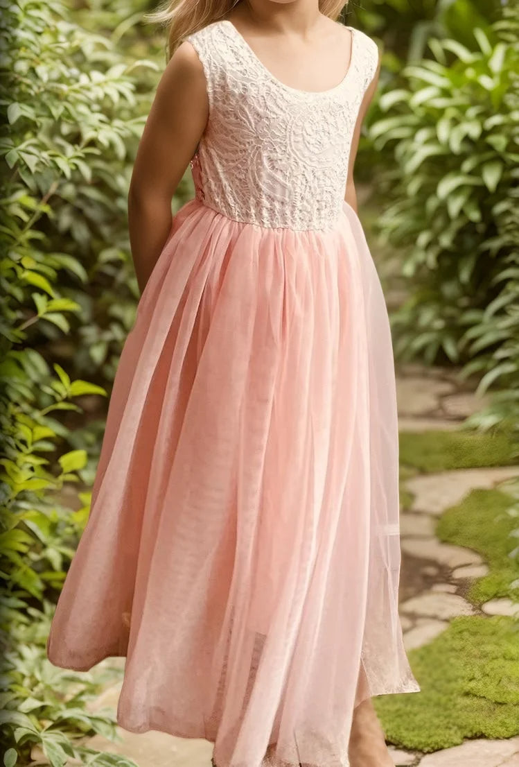 Zauberhaftes Mädchenkleid „Lia“