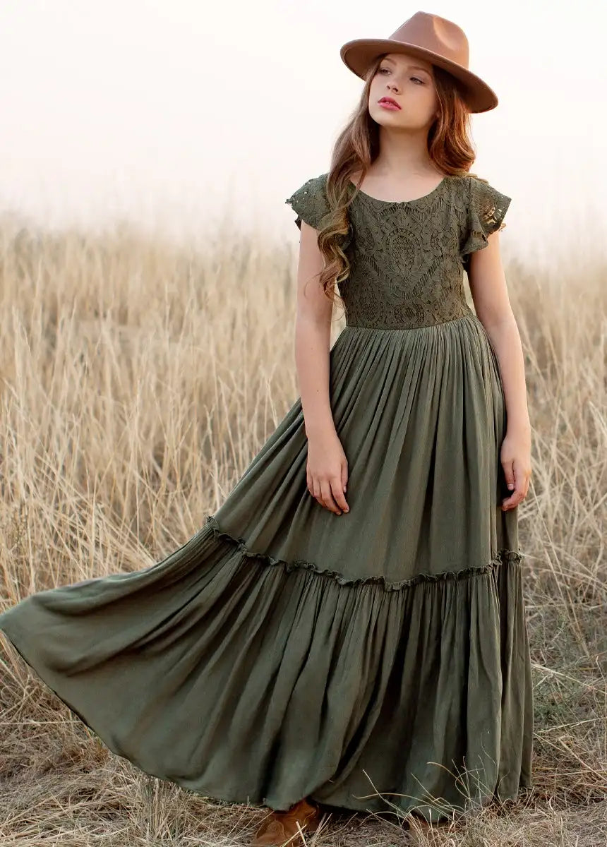 Langes Sommerkleid für Mädchen in zarten Farben