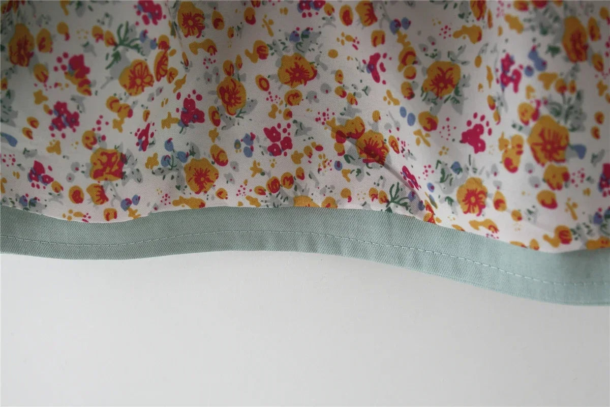 Mädchen Kapuzenjacke mit Blumenfutter – 8 Farben