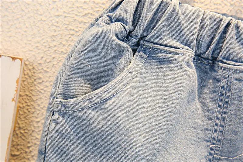 Kinder-Set „Urban Style“ – Bequemes T-Shirt & Jeans-Shorts