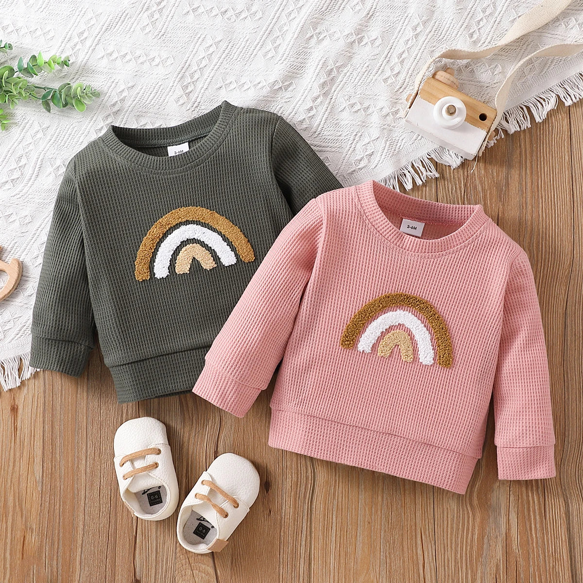 Regenbogen-Sweatshirt für Kinder – Farbenfrohe Gemütlichkeit von Modern Kid
