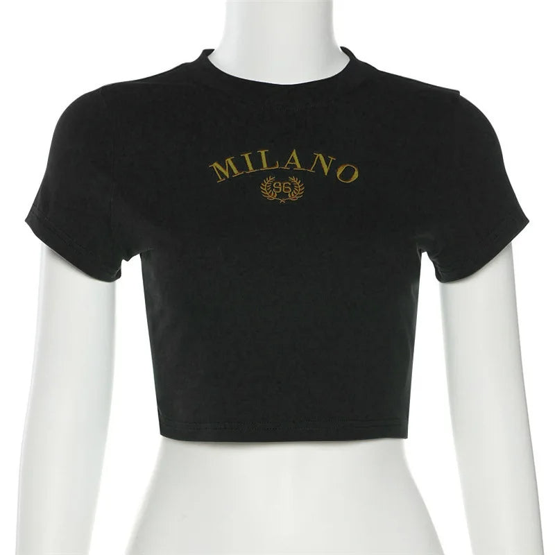 Milano Crop T-Shirt – Trendige Jugendmode für Mädchen & Teenager