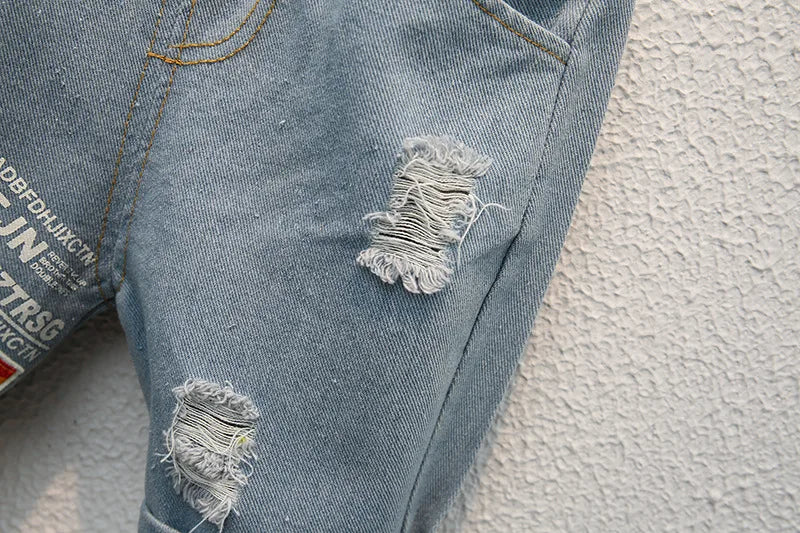 Sommer-Outfit für Jungen 2-teilig in modernen Designs