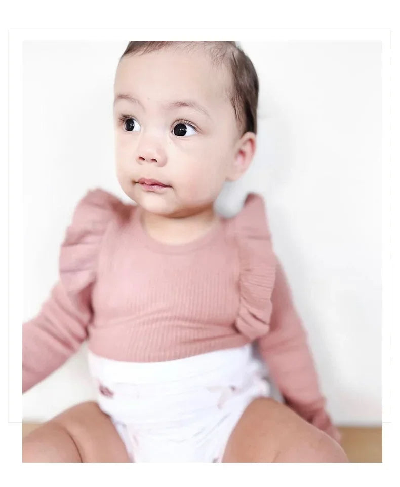 Kuschelweicher Rüschen-Body von Modern Kid