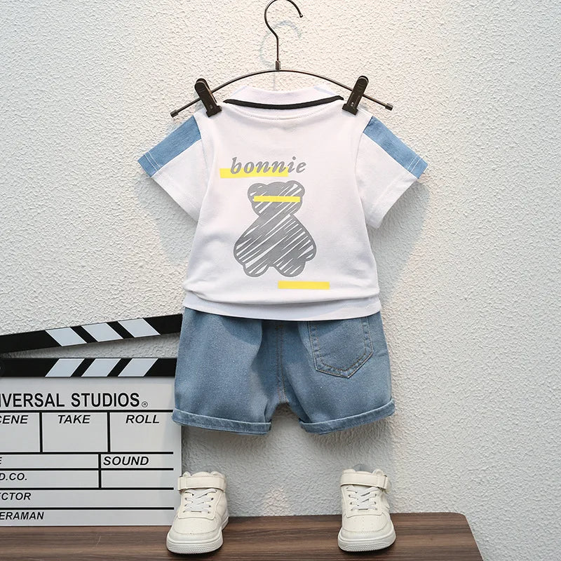 Sommer-Outfit für Jungen 2-teilig in modernen Designs