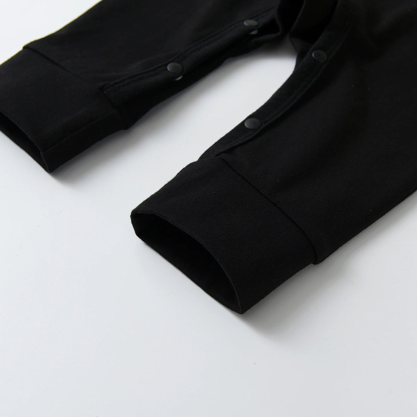 Kuschelweiche Baby-Strampler-Kollektion von Modern Kid