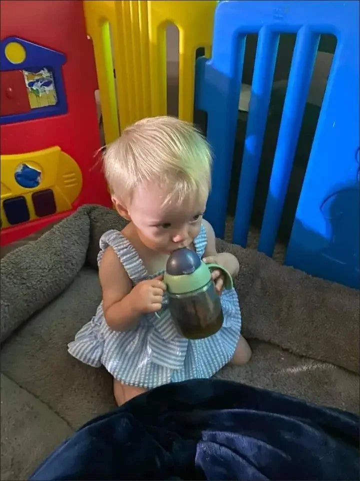 Zauberhafter Baby Mädchen Romper mit Rüschen & Schleife
