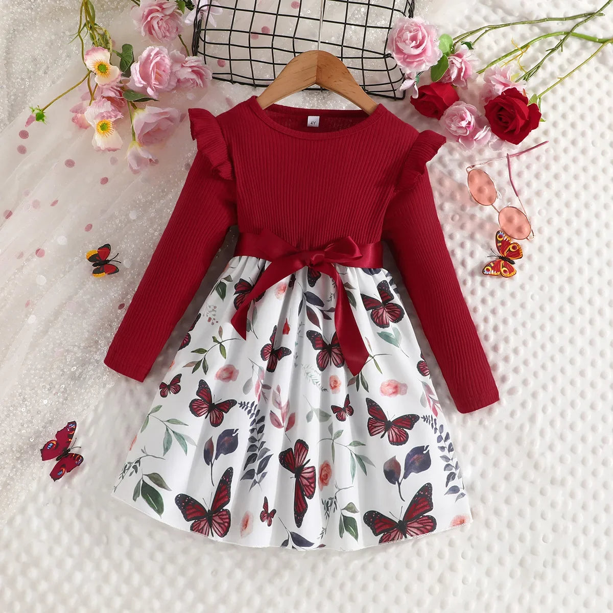 Schmetterlingstraum Kleid – Ein Hauch von Magie für kleine Entdeckerinnen