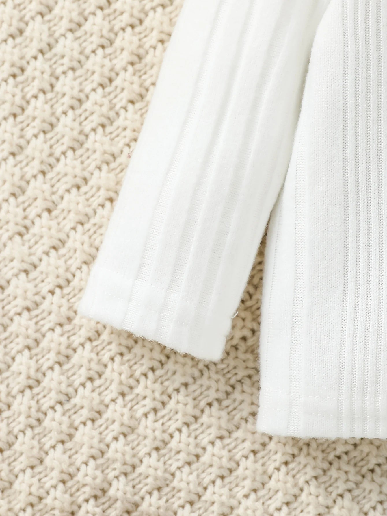 Liebevolle Latzhose "I ❤️ Mama" – Für die Kleinsten mit Stil