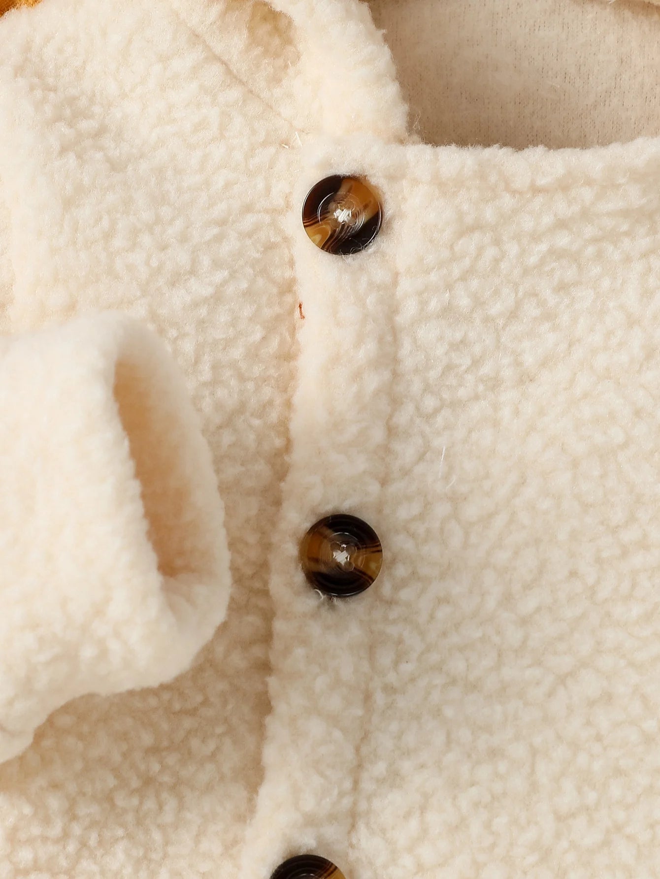 Kuschelweicher Bärenanzug für Kinder