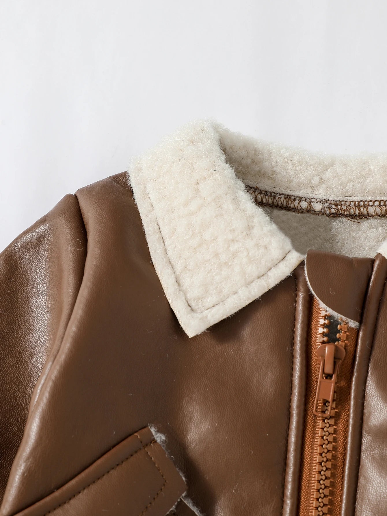 Kuschelweiche Fliegerjacke für Jungen