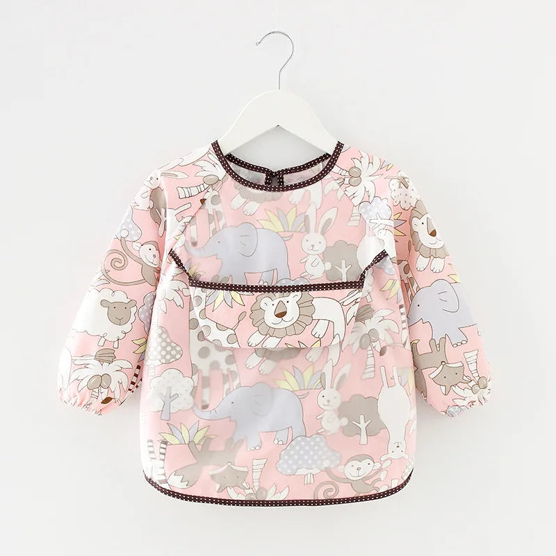 Lätzchen mit Ärmel für Babys & Kleinkinder in verschiedenen Designs