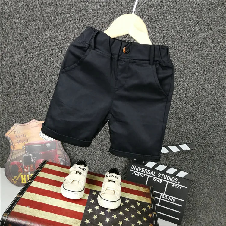 Shorts für Jungen & Mädchen in den Farben schwarz & weiß