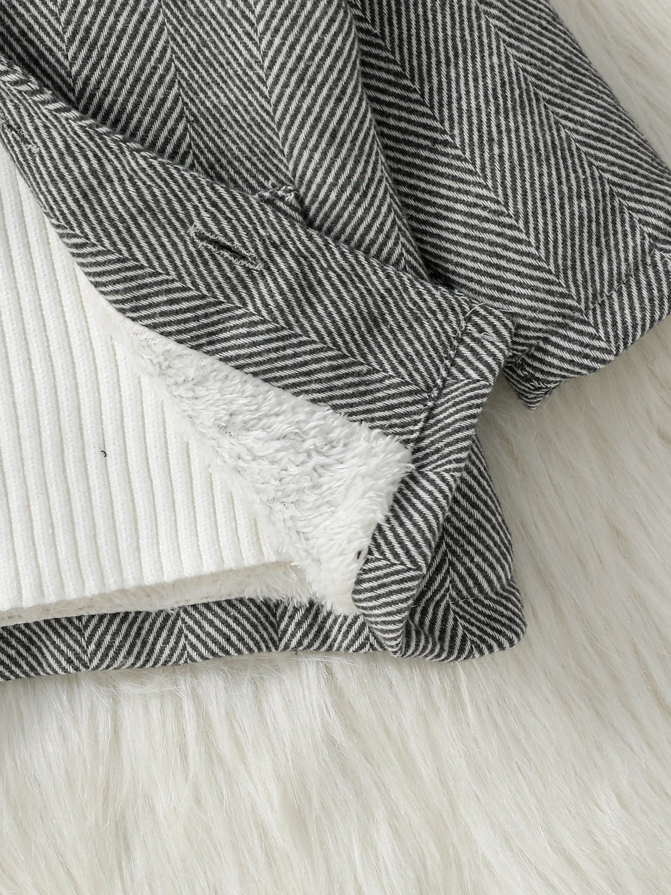 "Modern Kid Cozy Chic" Kinder-Mantel