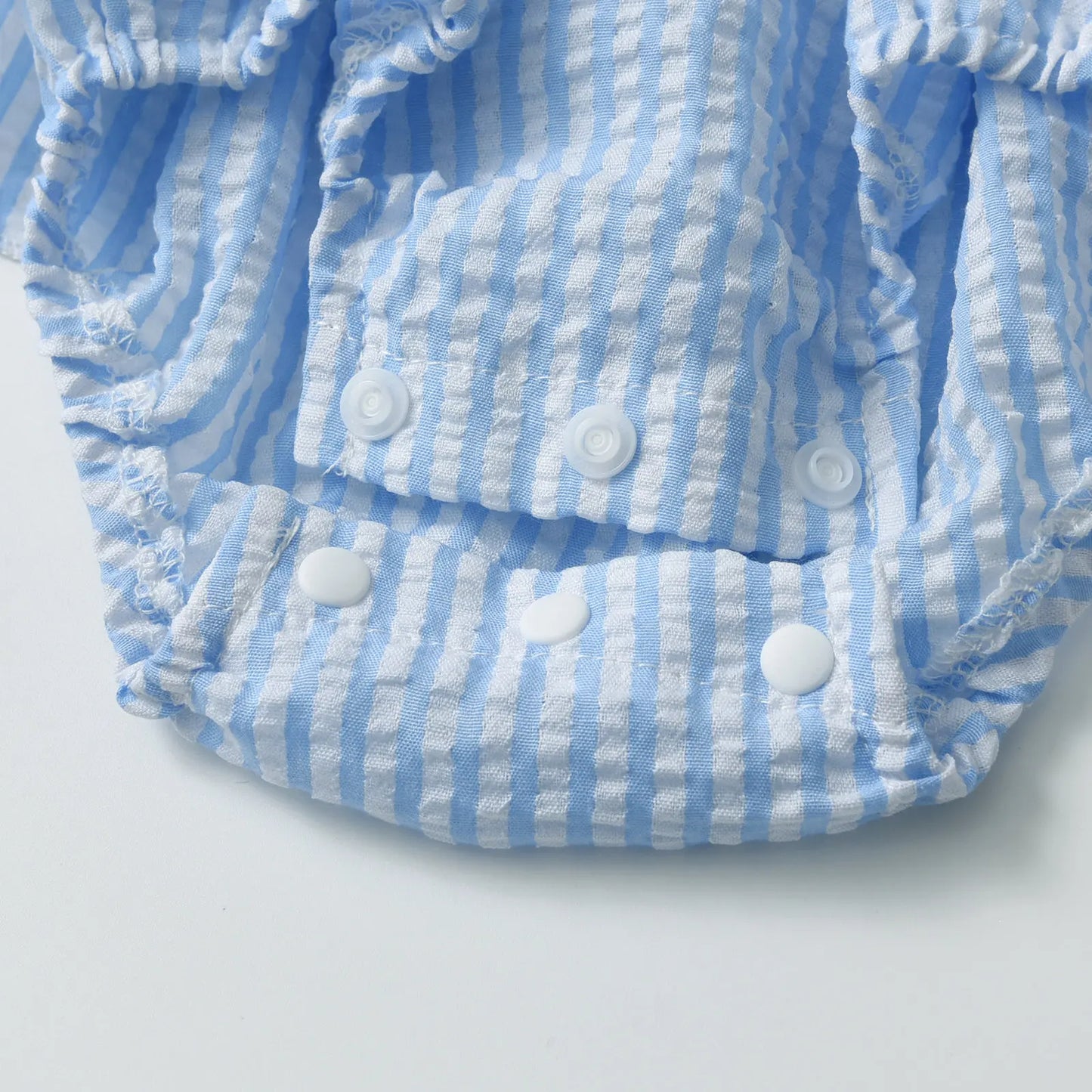 Zauberhafter Baby Mädchen Romper mit Rüschen & Schleife