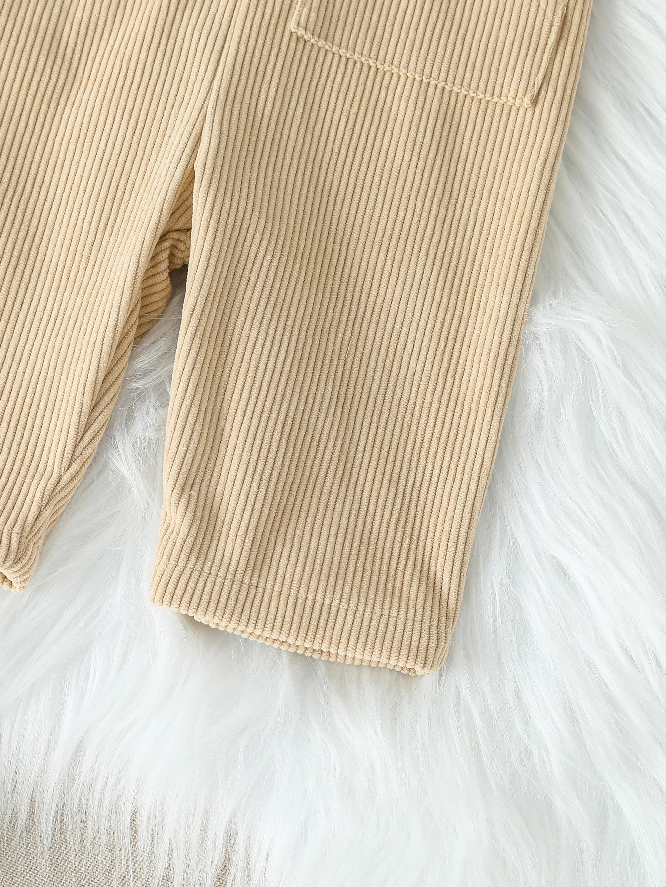 2-teiliges Jungen-Outfit mit Karohemd & Latzhose