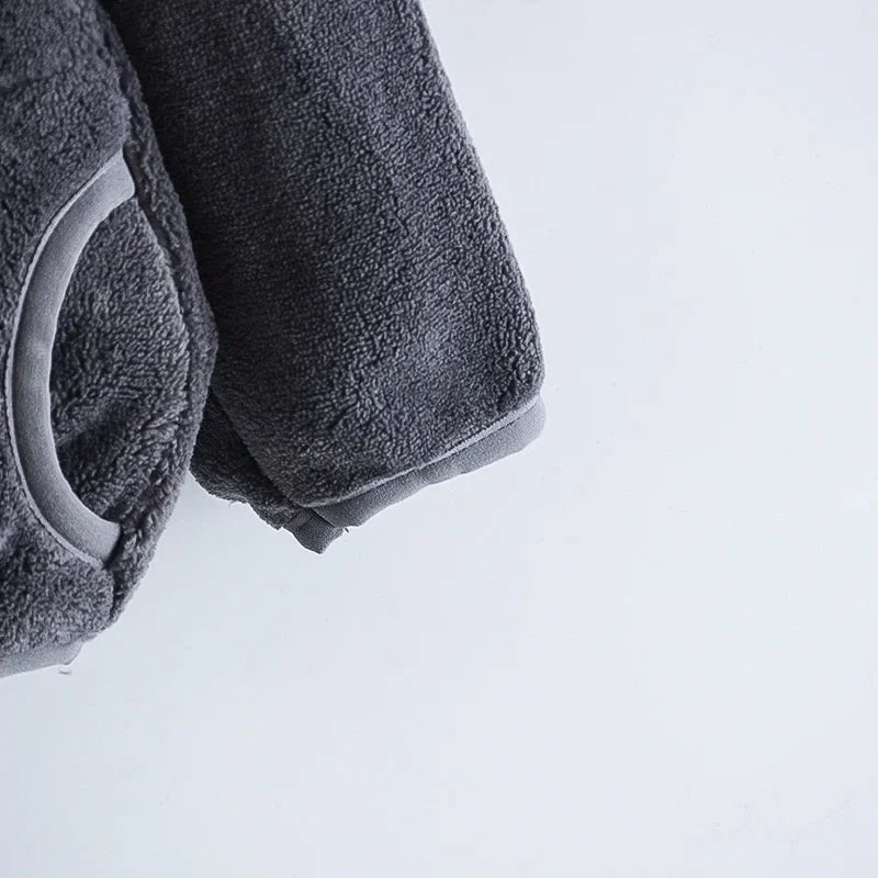 Kuschelige Abenteuerjacke – Der perfekte Begleiter für Kinder