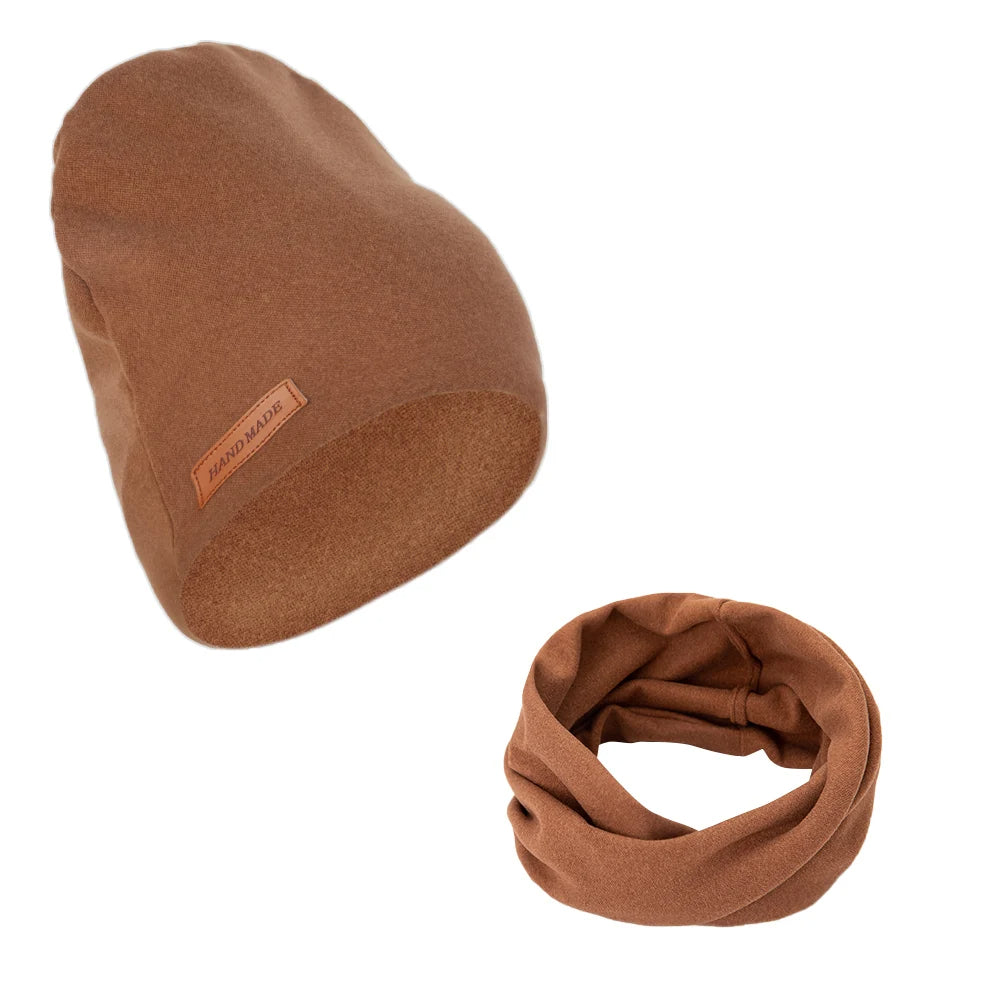 Handgemachtes Set aus Mütze & Halstuch für Kinder