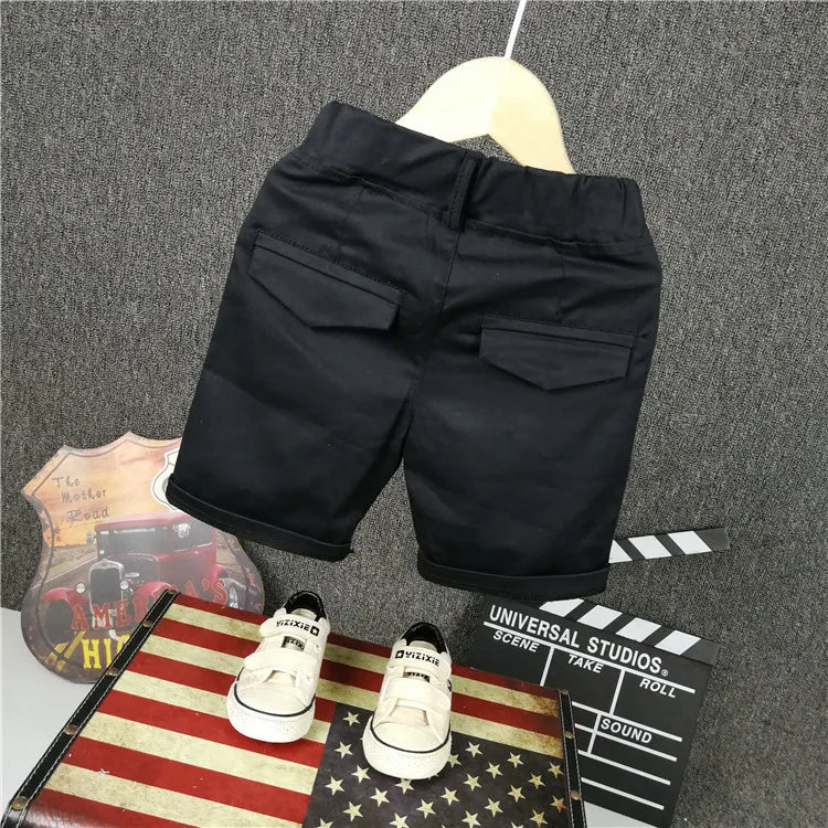 Shorts für Jungen & Mädchen in den Farben schwarz & weiß
