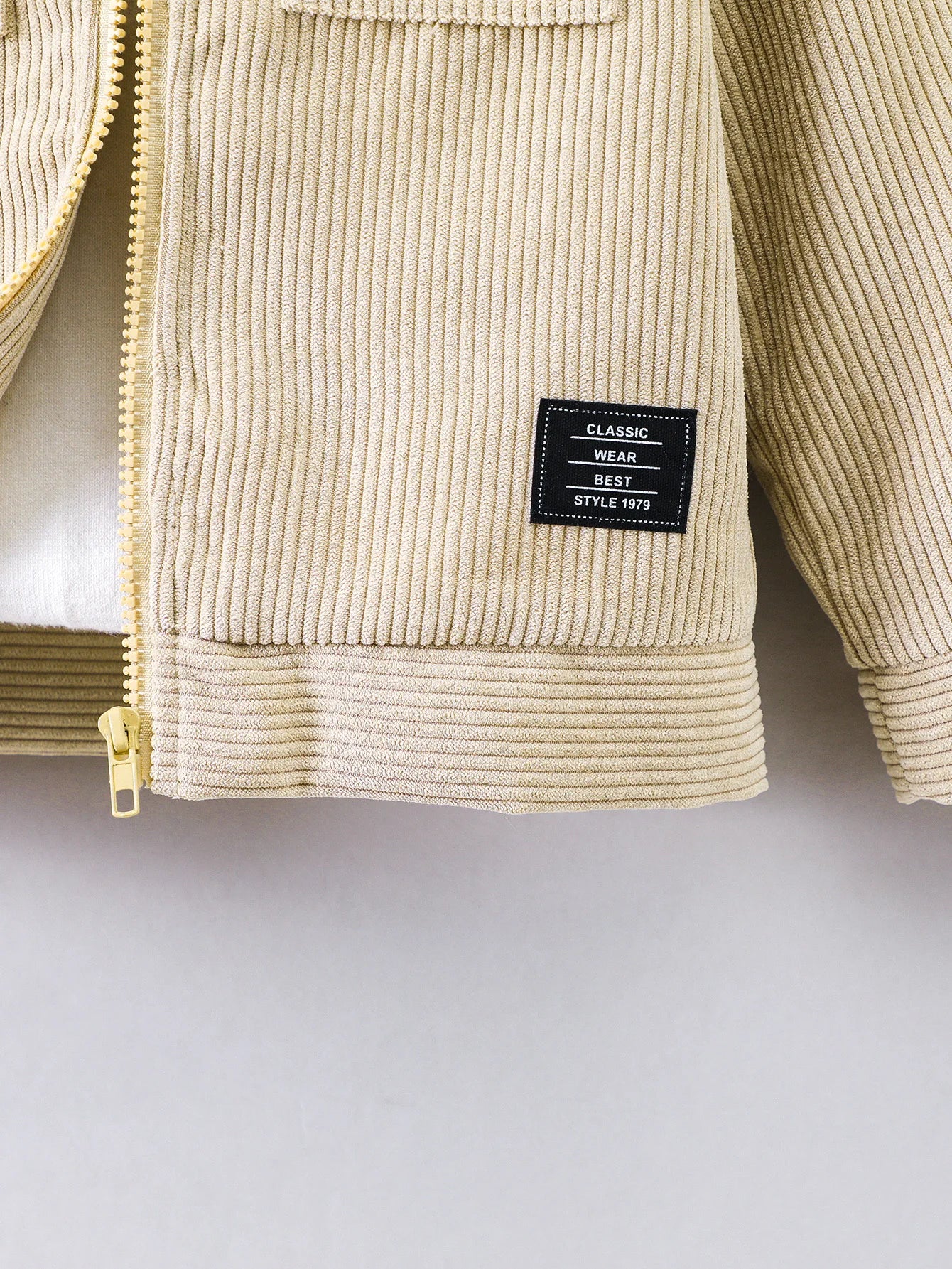 Kuschelweiche Cordjacke "Abenteuerzeit" für Jungen