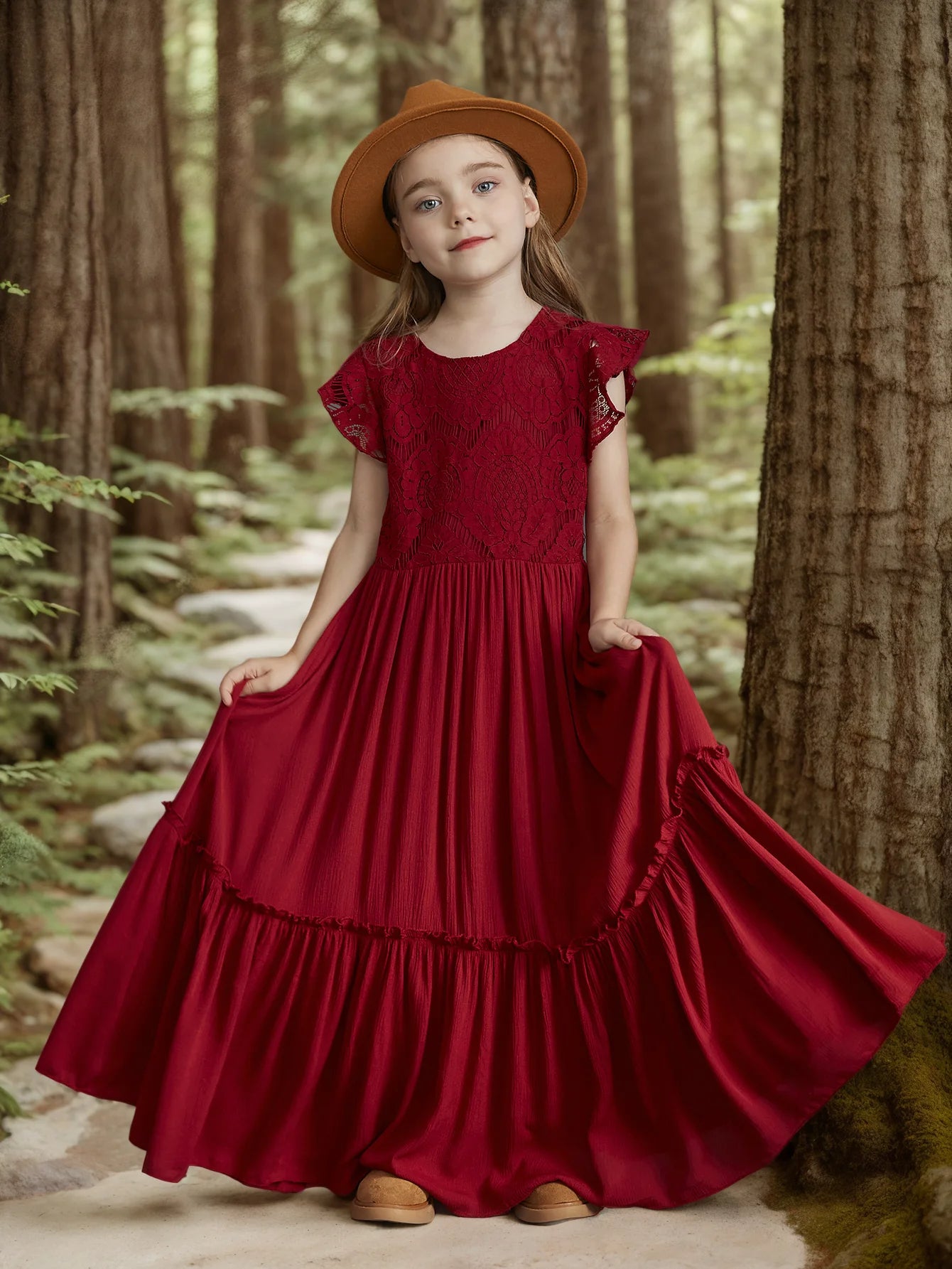Langes Sommerkleid für Mädchen in zarten Farben