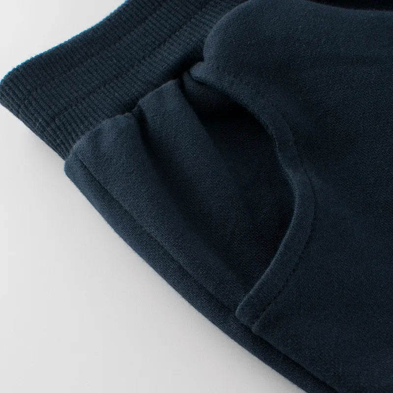 Sportliche Shorts für Jungen in verschiedenen Farben