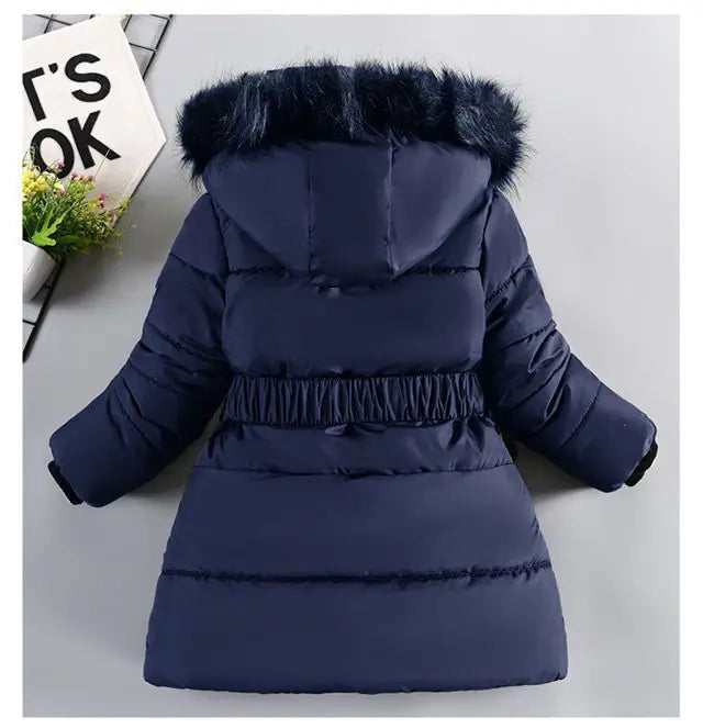 Winterzauber Kinderjacke – Stilvoller Schutz für die kalte Jahreszeit