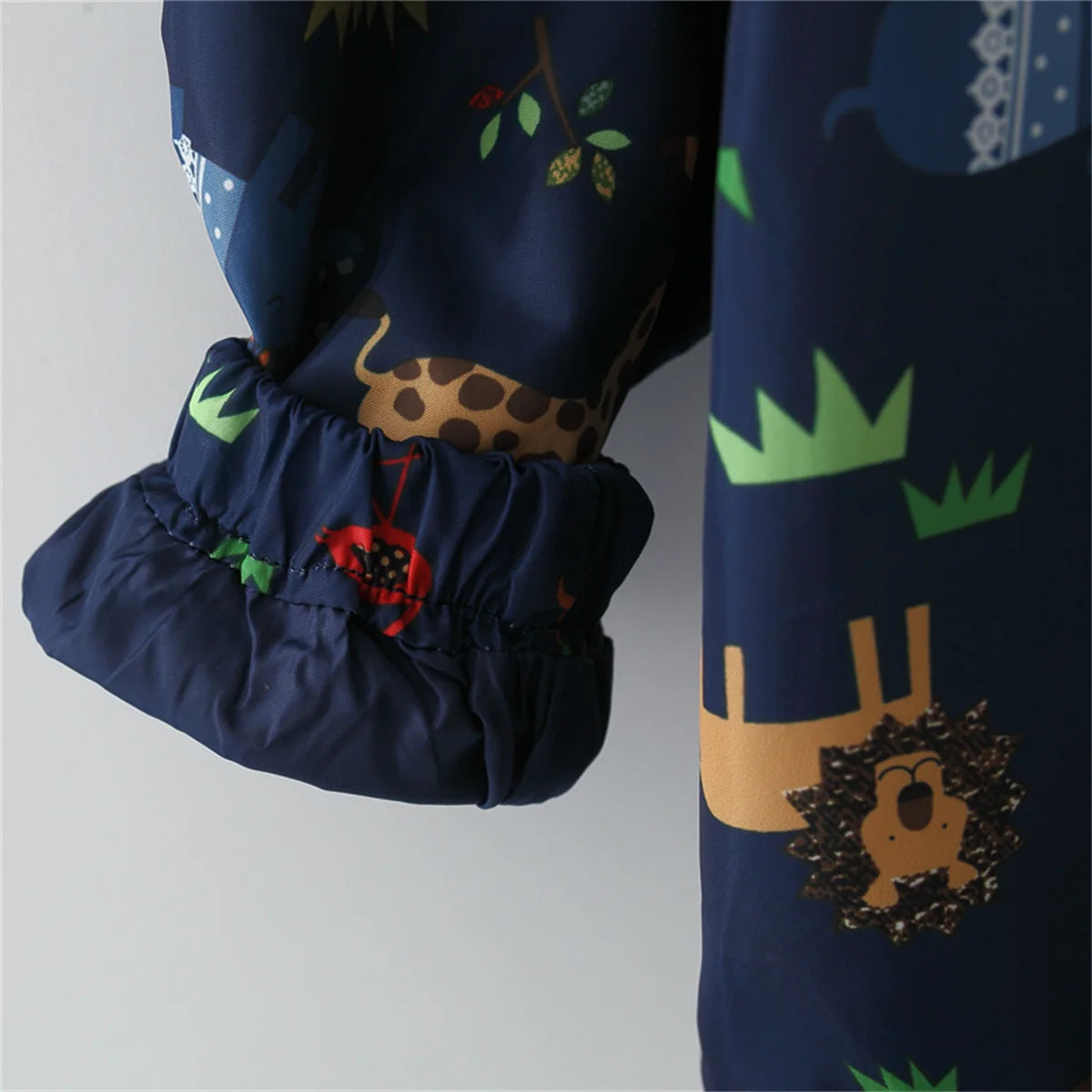 Kinder-Regenjacke mit Tiermotiven