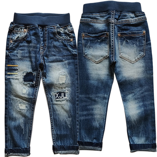 Stylische Jeanshose für Jungen im Used-Destroyed-Look