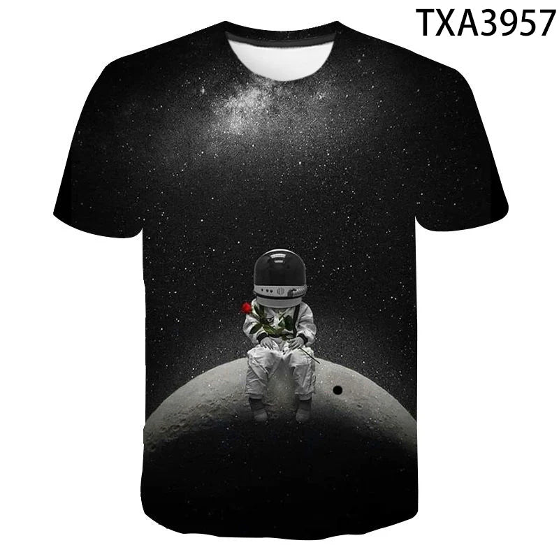 Kinder T-Shirt mit Weltraumdesign