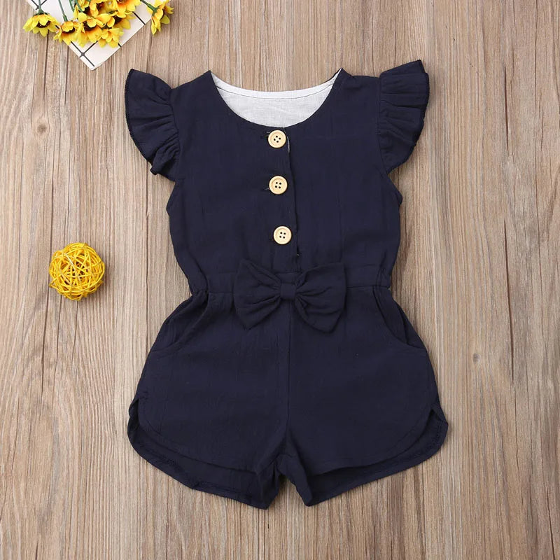 Zauberhafter Kinder-Jumpsuit mit Schleife und Knöpfen