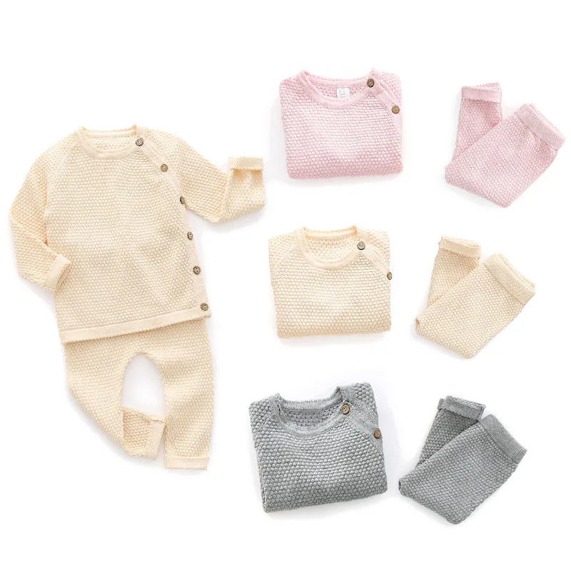 Baby-Strickset – Komfort und Stil für die Kleinsten