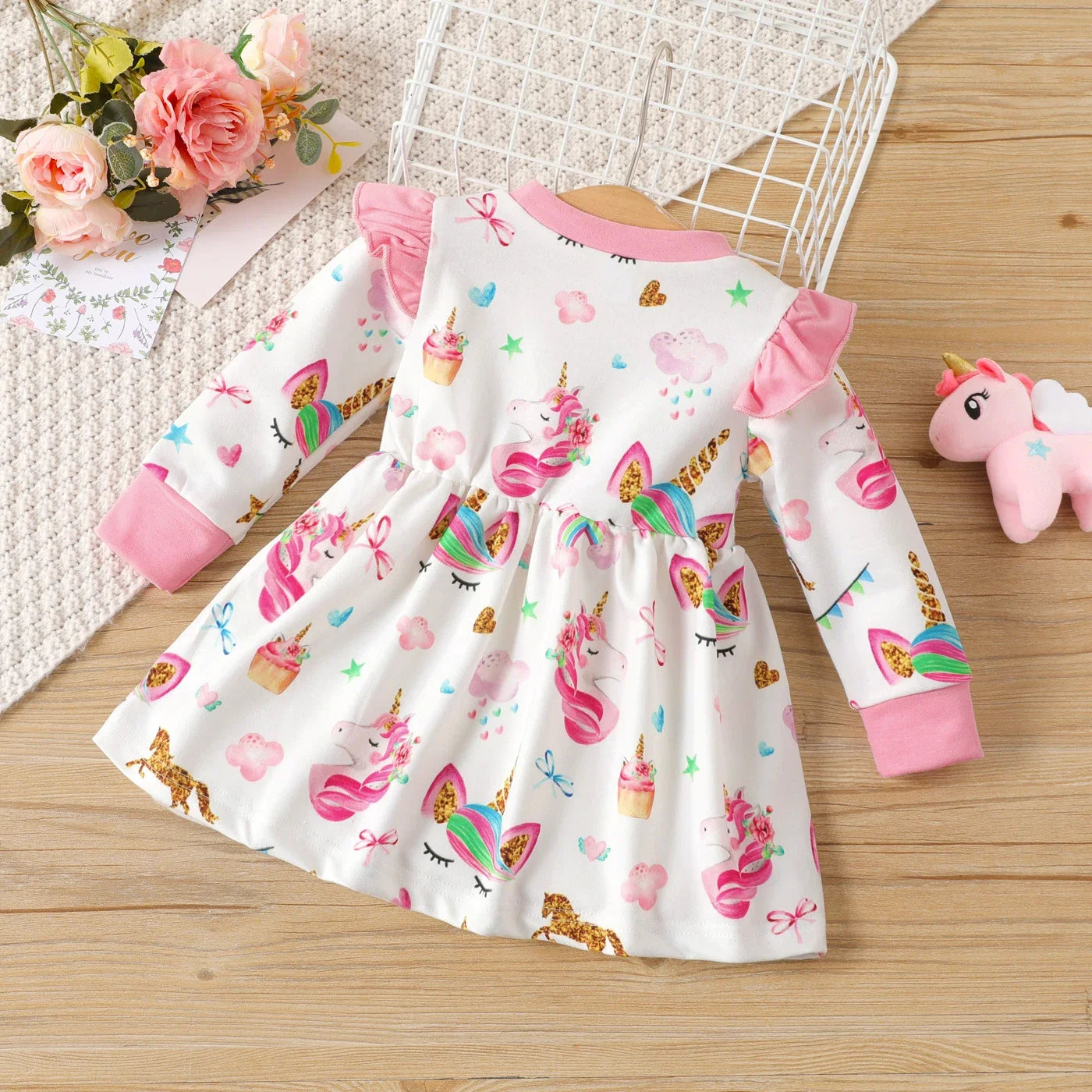 Zauberhaftes Einhorn-Kleid für kleine Prinzessinnen