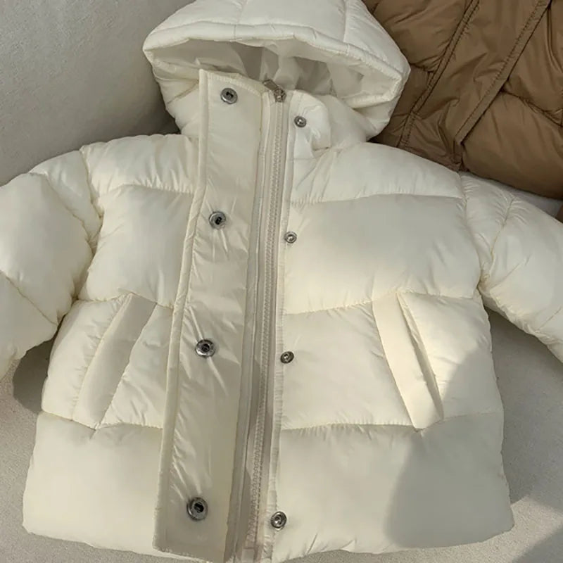 Kuschelige Winterwunder-Daunenjacke für Kinder