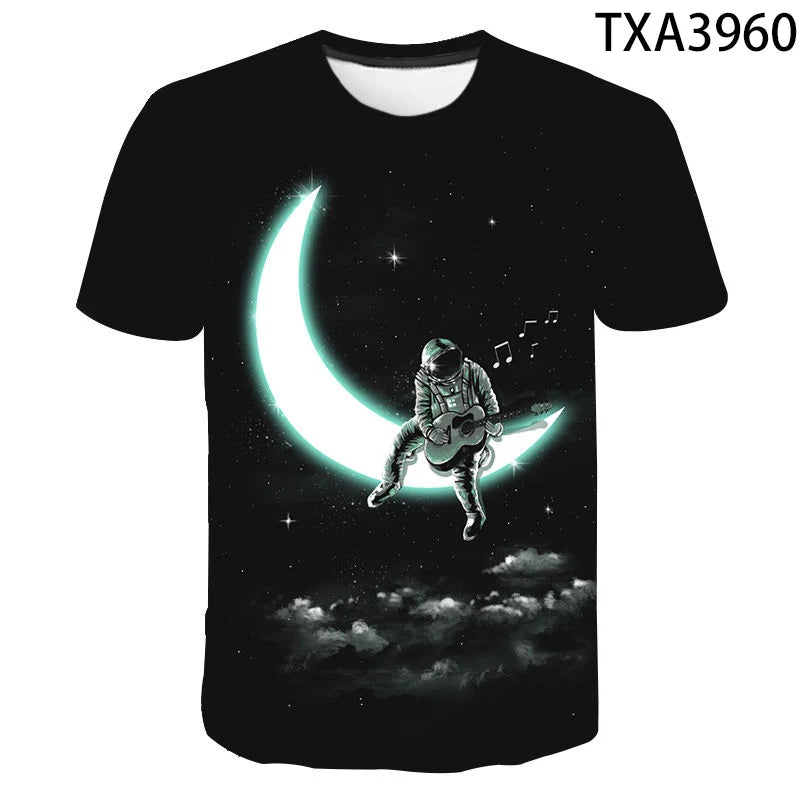 Kinder T-Shirt mit Weltraumdesign