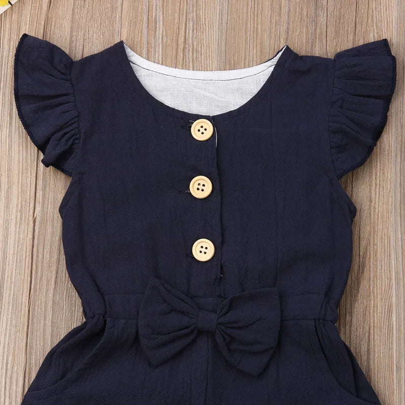 Zauberhafter Kinder-Jumpsuit mit Schleife und Knöpfen