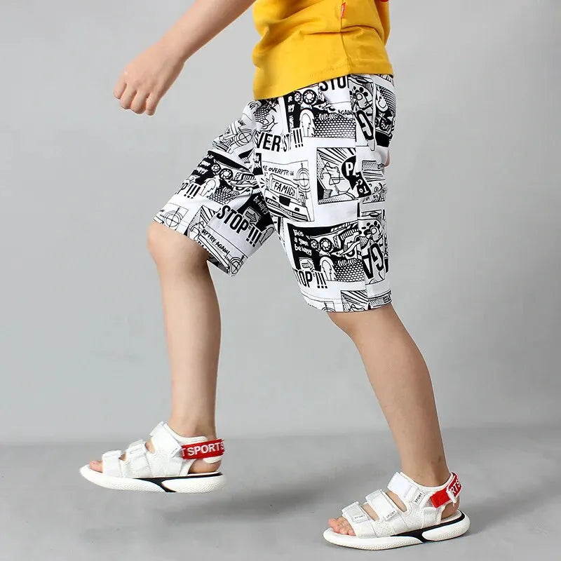 Coole Kinder-Shorts mit Comic-Print