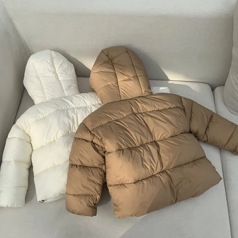 Kuschelige Winterwunder-Daunenjacke für Kinder