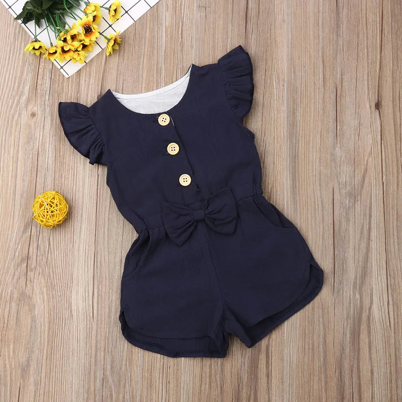 Zauberhafter Kinder-Jumpsuit mit Schleife und Knöpfen