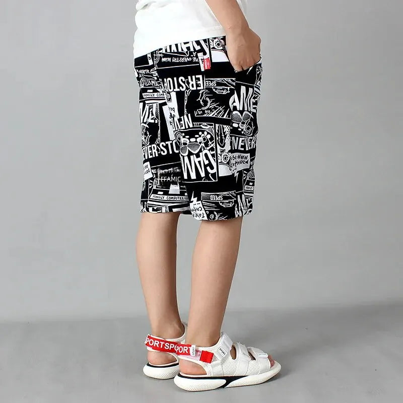 Coole Kinder-Shorts mit Comic-Print