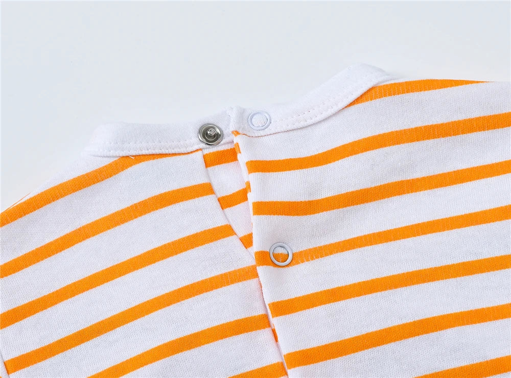 Niedlicher Baby-Strampler mit Fuchs-Motiv