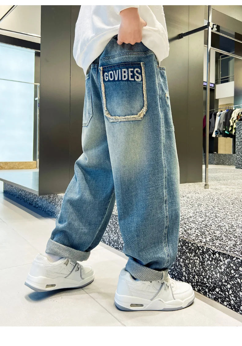 Trendige Baggy-Jeans für Kinder