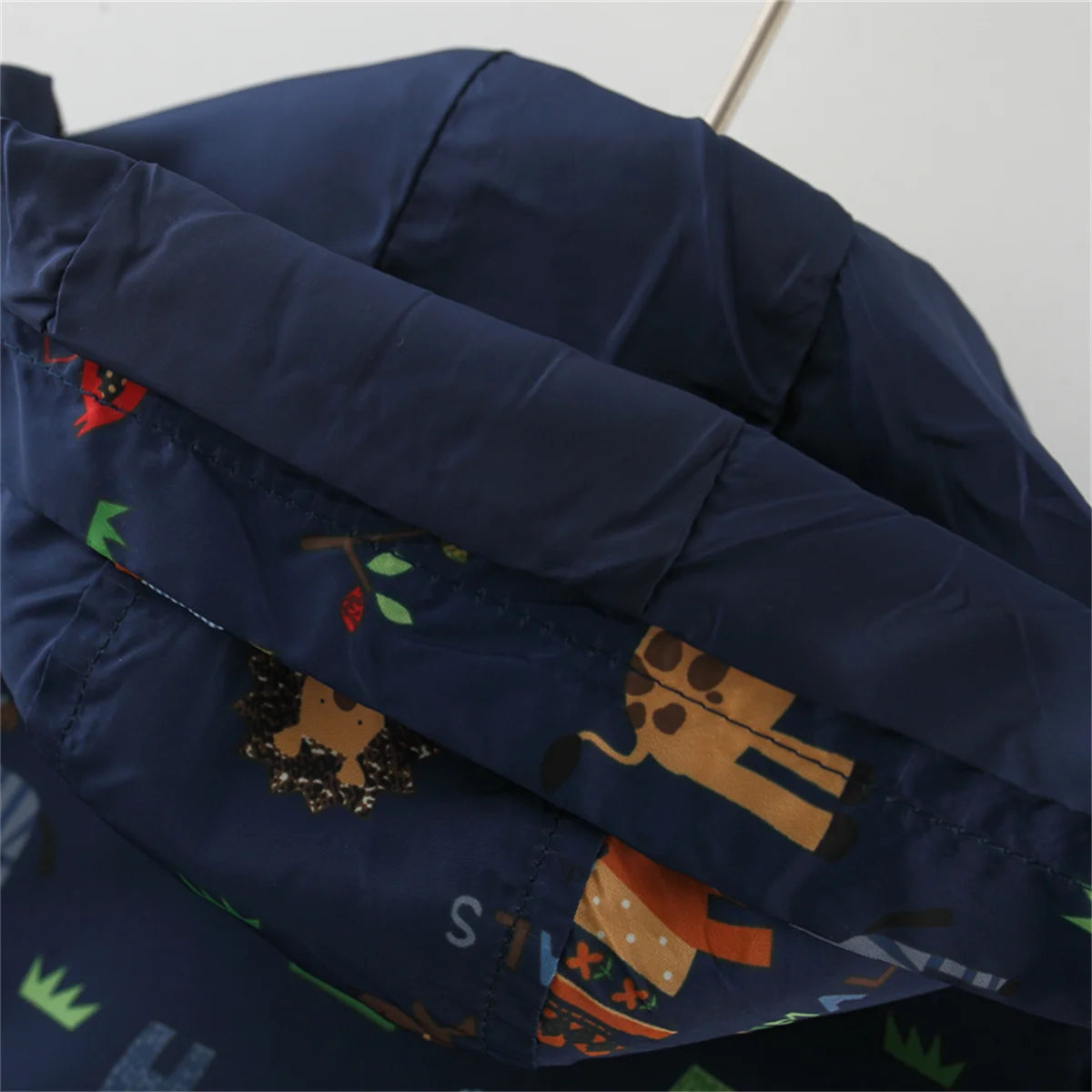 Kinder-Regenjacke mit Tiermotiven