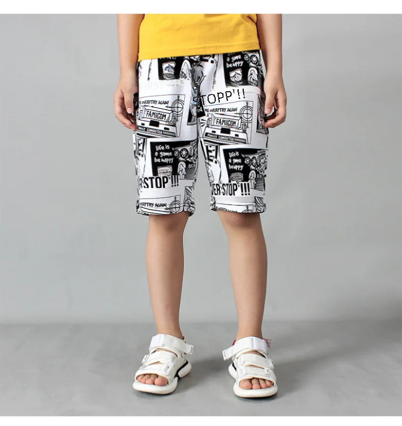 Coole Kinder-Shorts mit Comic-Print