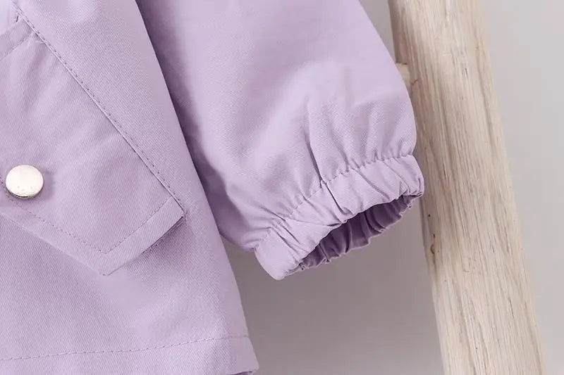 Kinderjacke mit Hasenmotiv