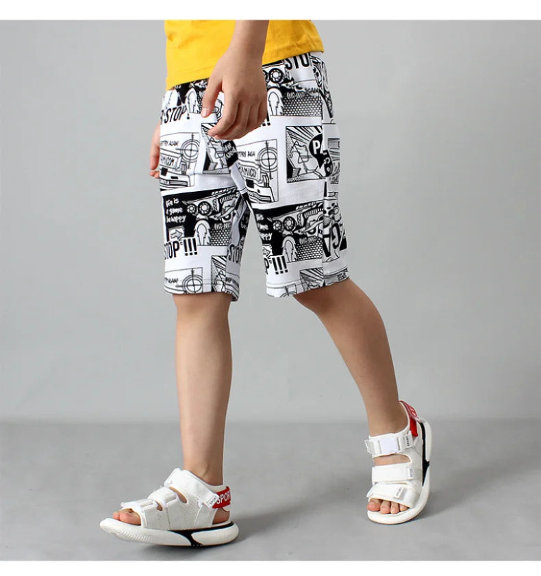 Coole Kinder-Shorts mit Comic-Print